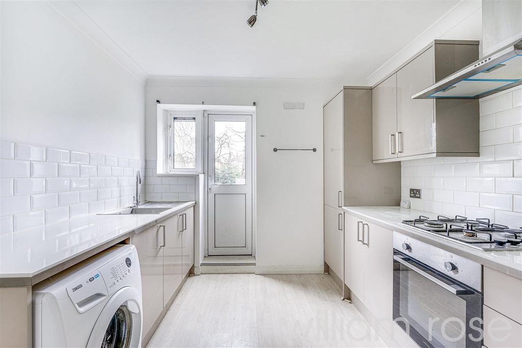 Property photo 2 of 10 Img_757_7_Original.Jpg