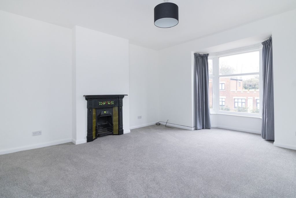 Property photo 1 of 8 2269631