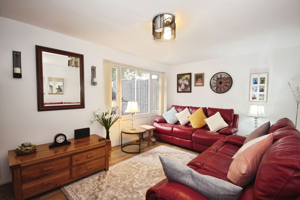 Property photo 2 of 15 Photo