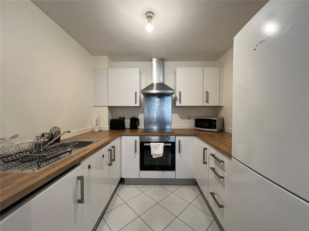 Property photo 2 of 8 Kitchen