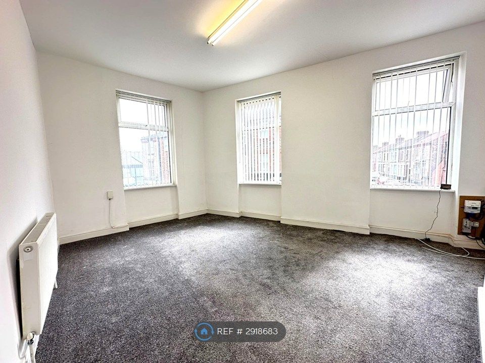 Property photo 2 of 8 Living Room