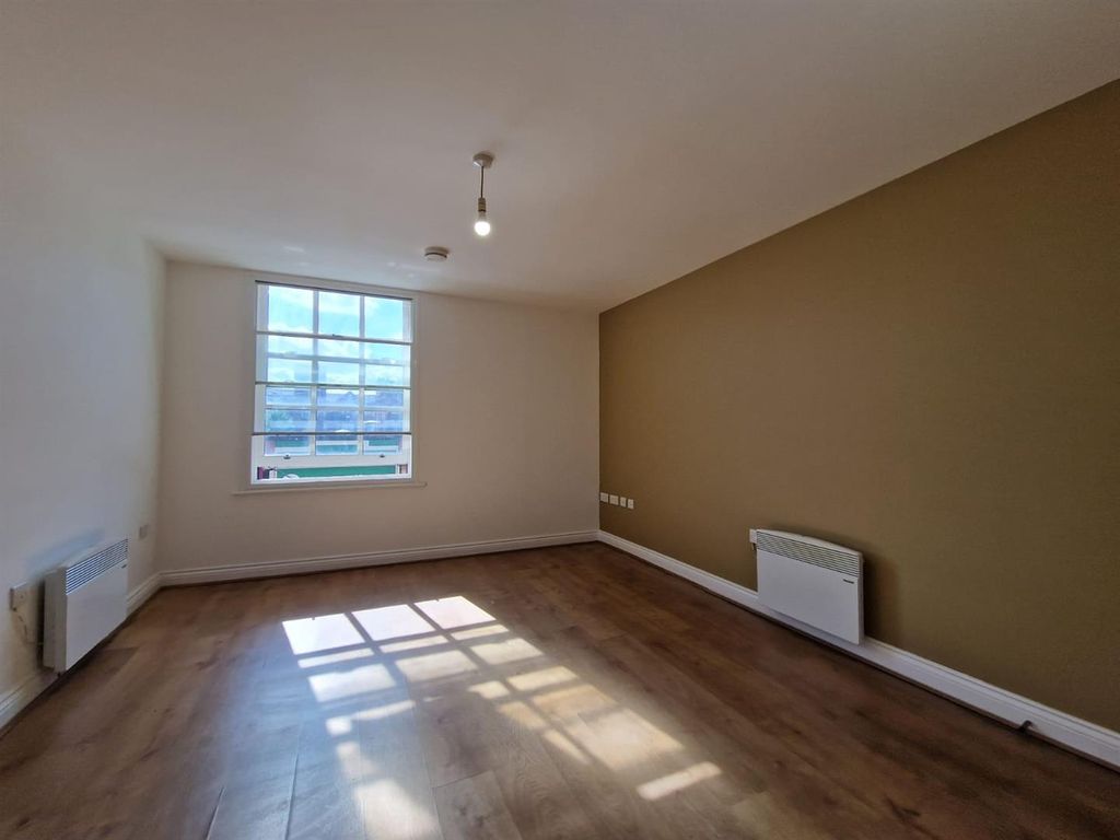 Property photo 3 of 7 Whatsapp Image 2025-09-22 At 15.38.31.Jpeg