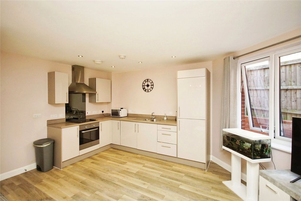 Property photo 2 of 15 Photography