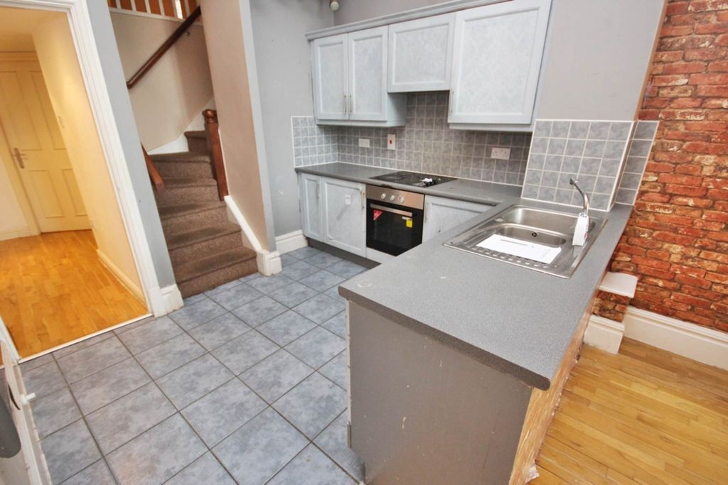 Property photo 3 of 9