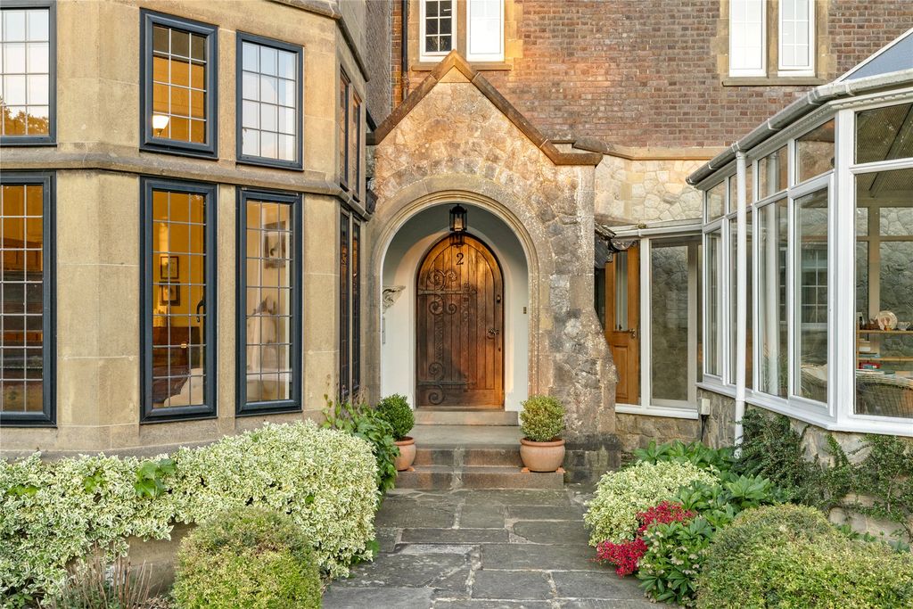 Property photo 2 of 19 Picture No. 20