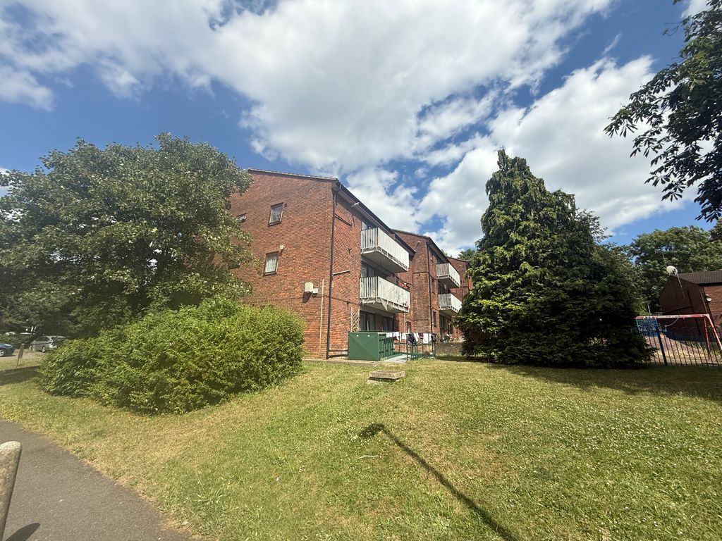 Property photo 1 of 12