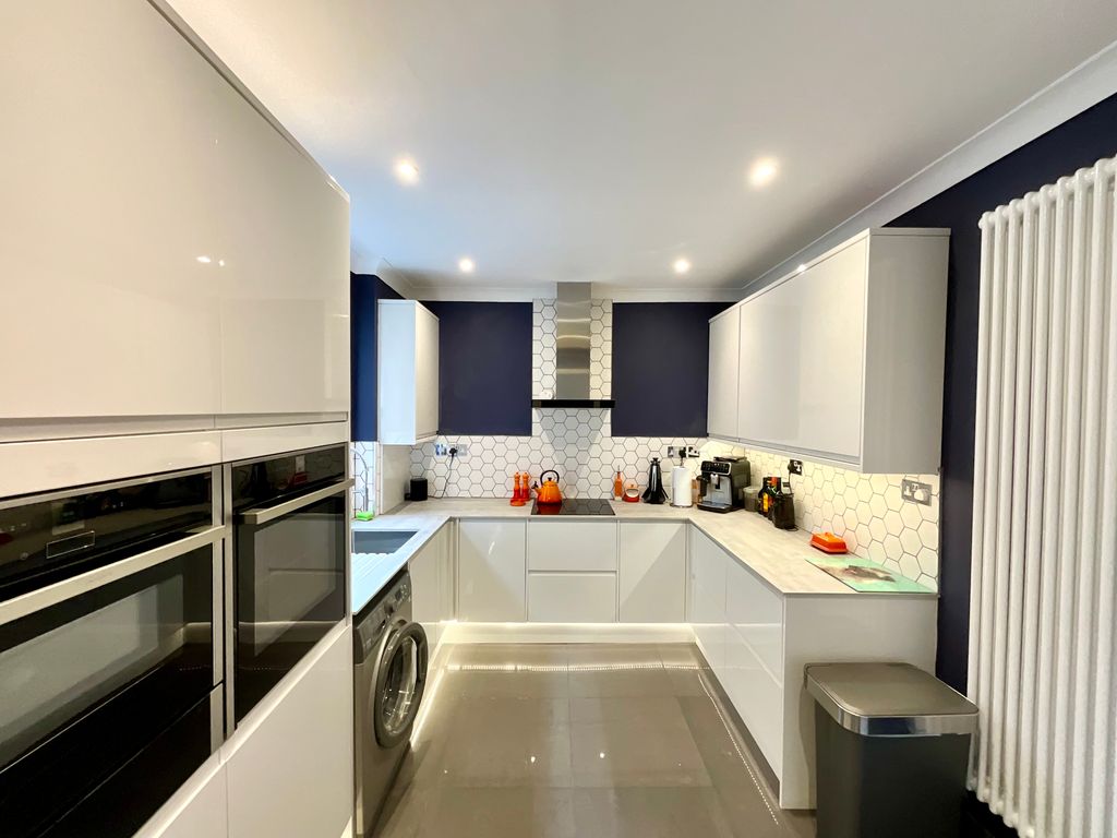 Property photo 2 of 23 Img_9914