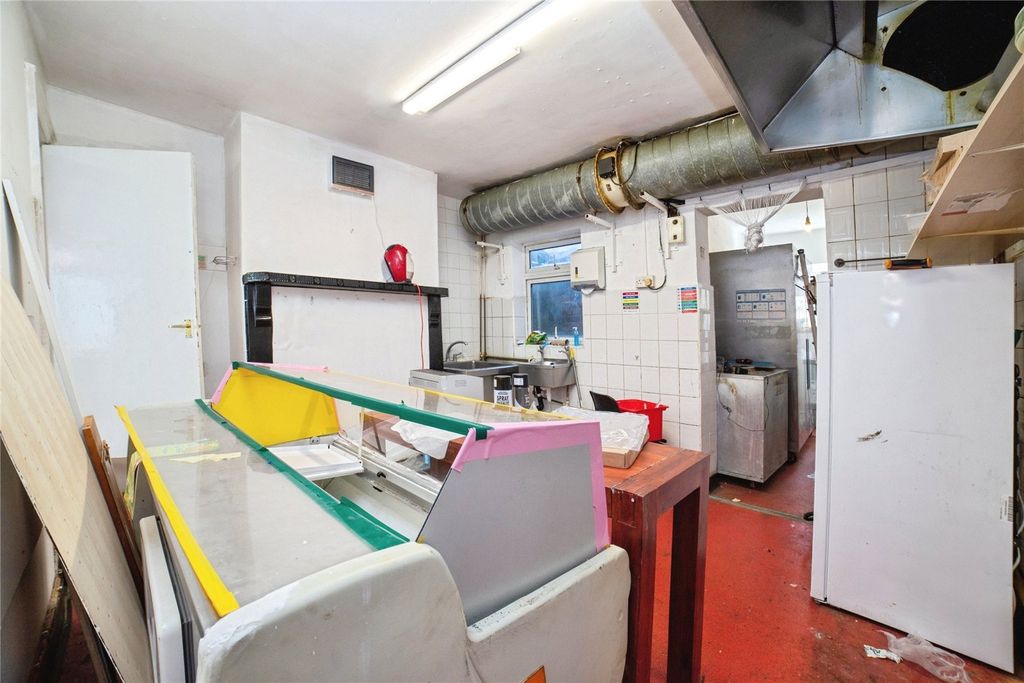 Property photo 3 of 17 Picture No. 13