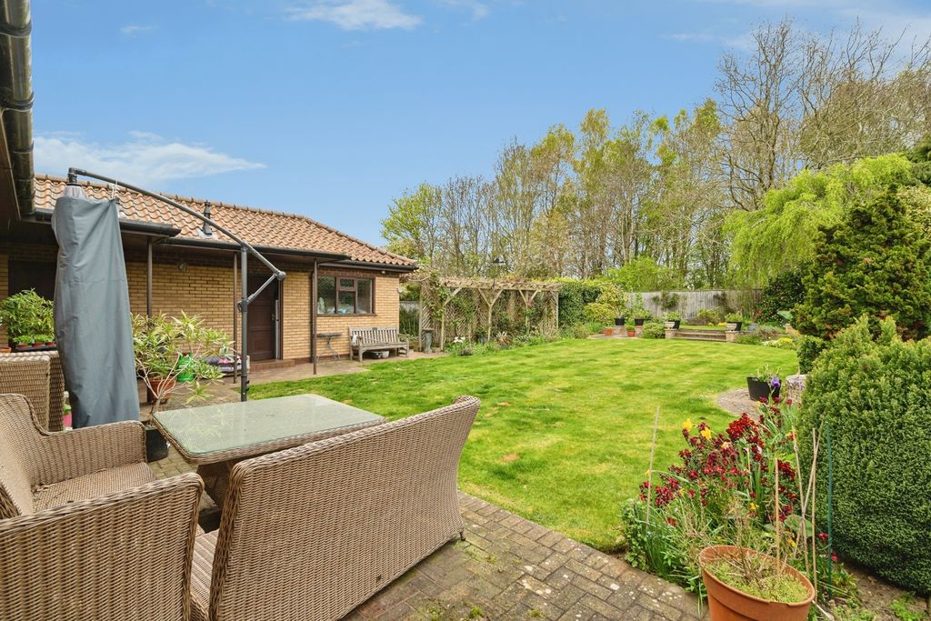 Property photo 3 of 17 Pbox-Img.Jpg