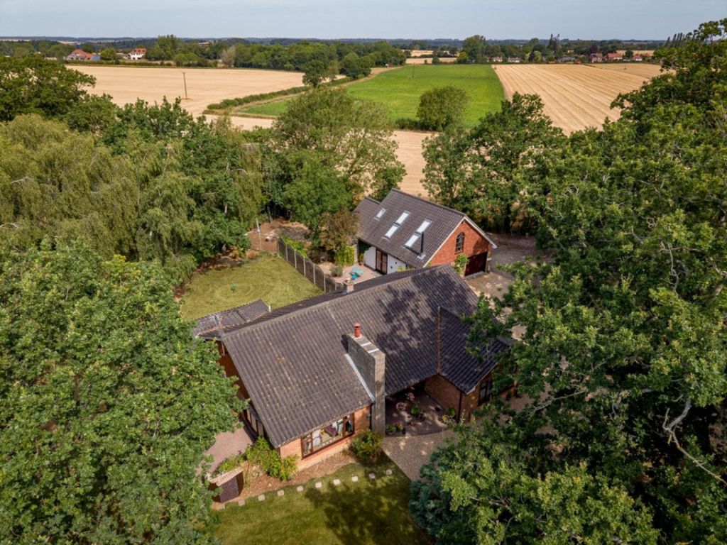 Property photo 2 of 38
