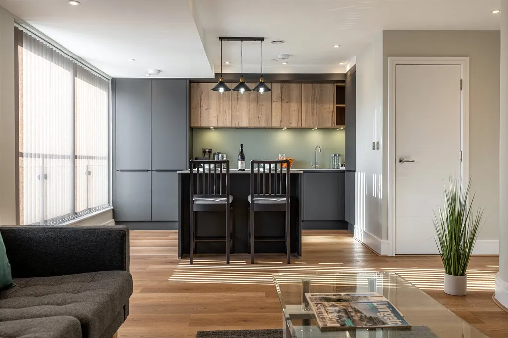 Apartment in Reading, Katesgrove, Coley - More
