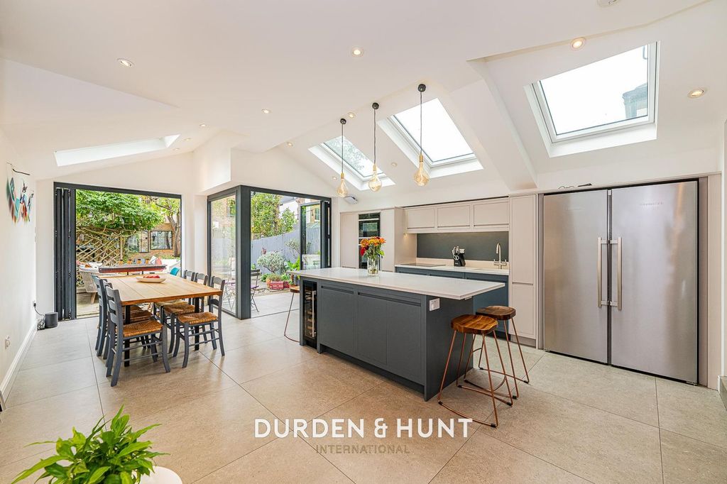 Property photo 2 of 18 Spratt-44.Jpg