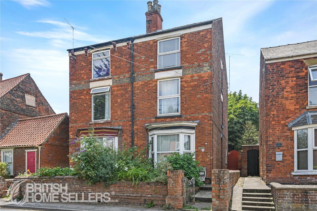Property photo 1 of 15 Picture No. 03