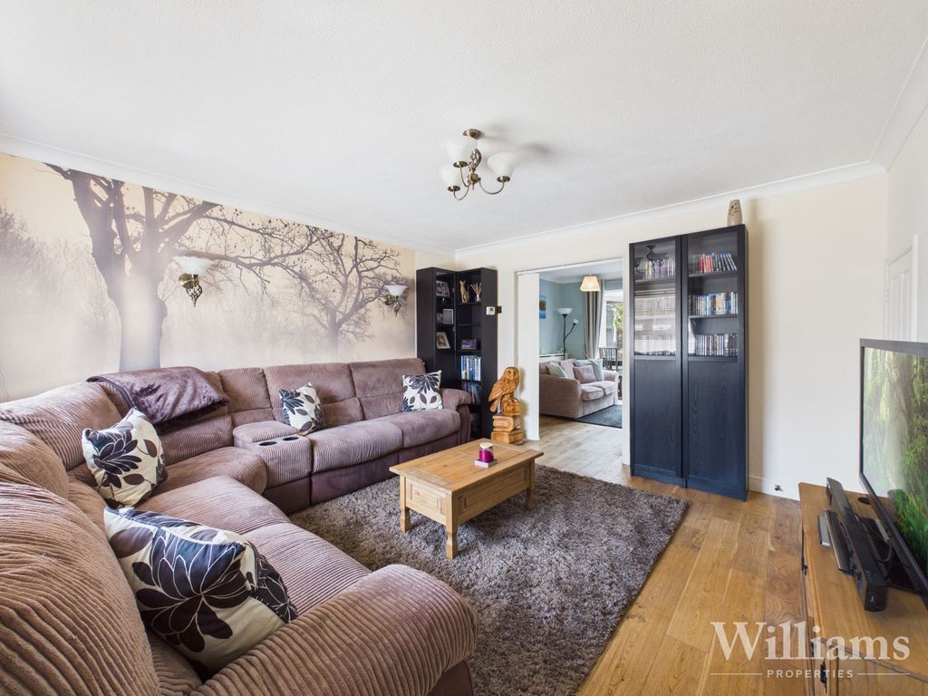 Property photo 3 of 15