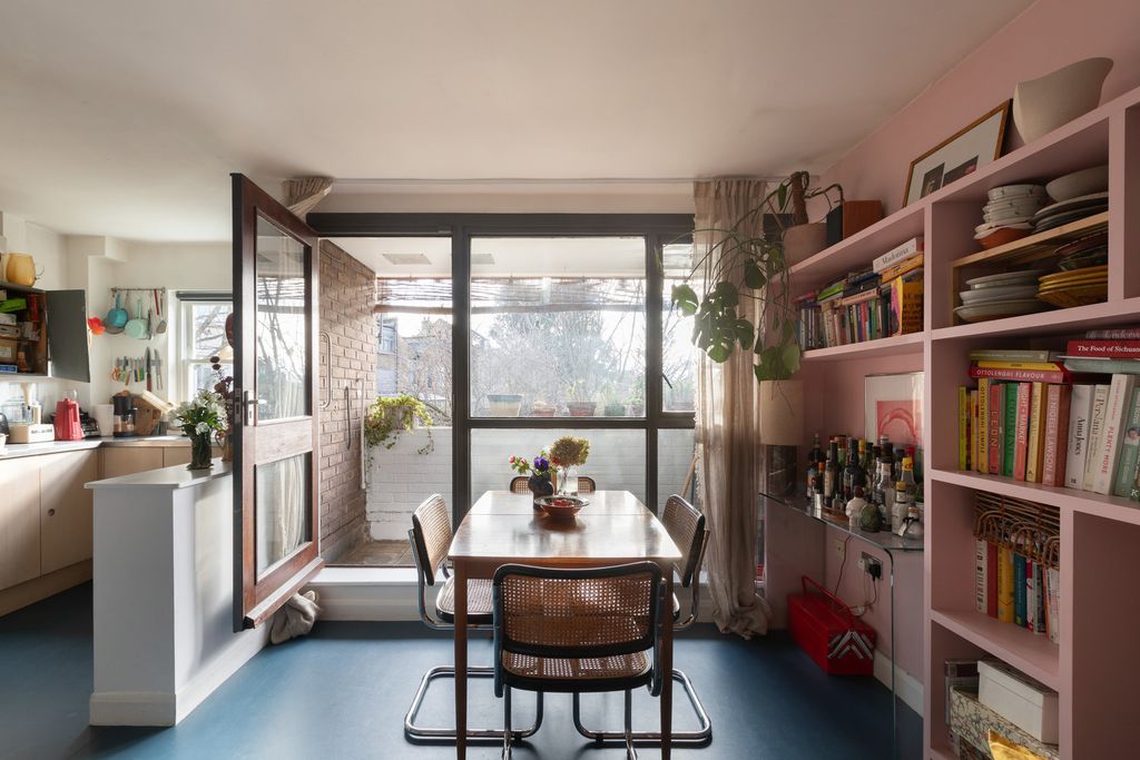 Property photo 3 of 17 325404 - Rf-Chisenhale-Rd-16.Jpg