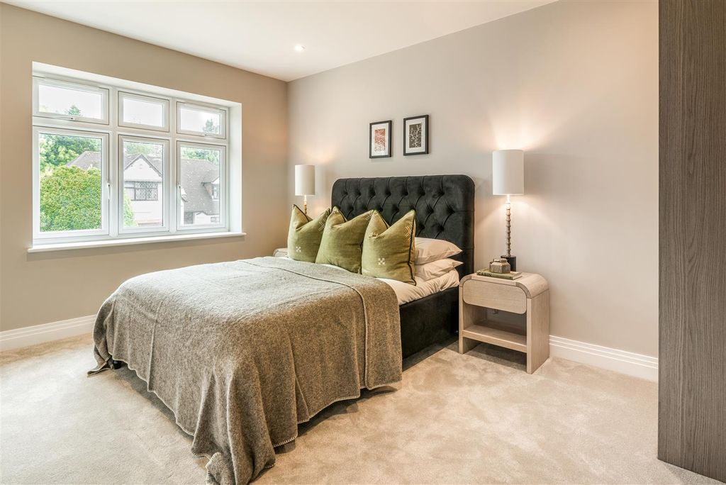 Additional image 35 of 5 bed property for salePlot 4, Chase View, Spring Court Road, Enfield EN2
