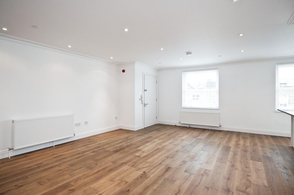 Property photo 3 of 8 Danbury Street