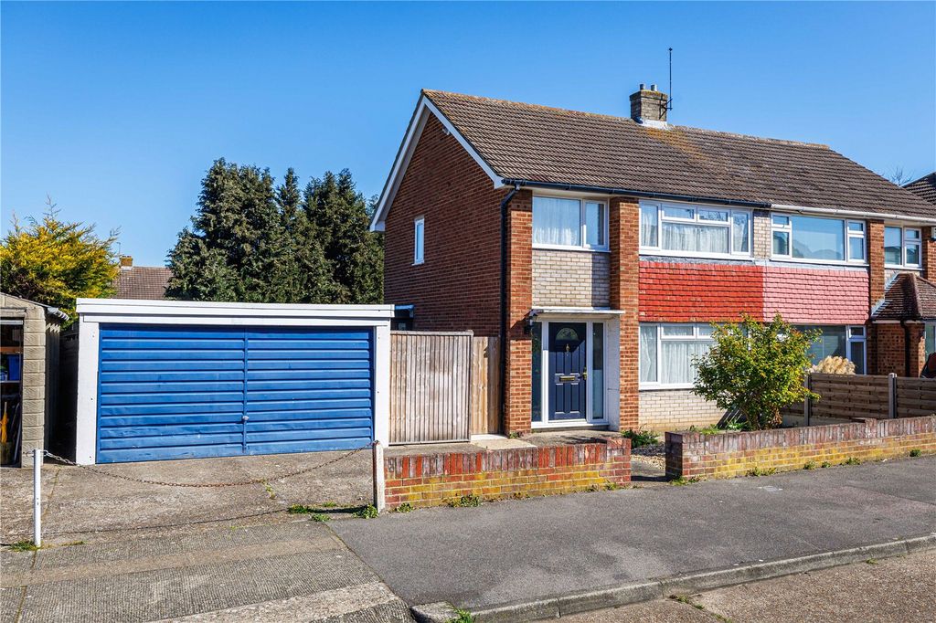 Property photo 1 of 21 Picture No. 32