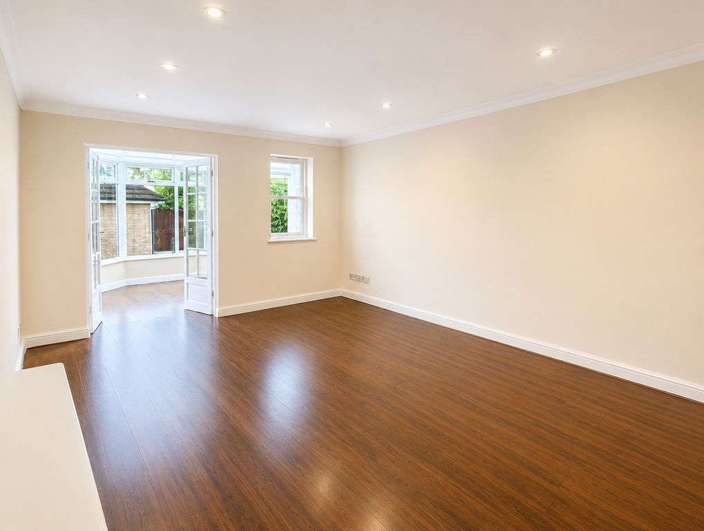 Property photo 3 of 18 Reception Room