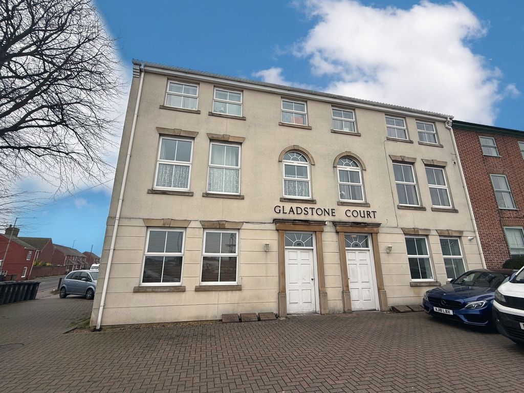 Property photo 1 of 6