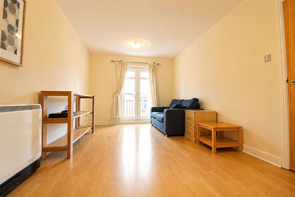 Property photo 2 of 8 l 3.Png