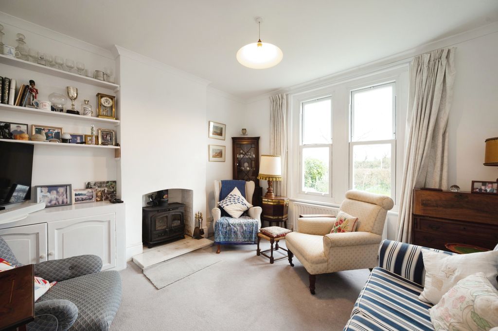 Property photo 3 of 18 Photography