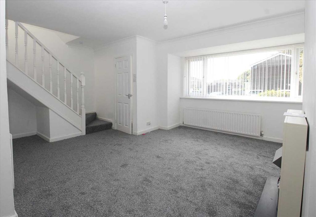 Property photo 3 of 13 Living Room / Dining Room