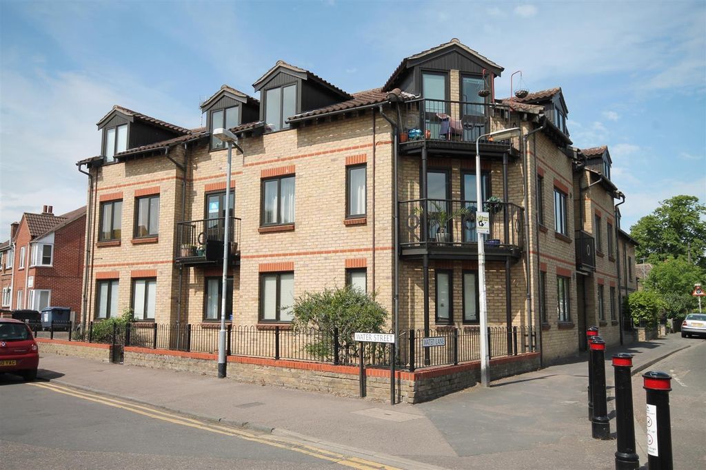 Property photo 1 of 5 Front.Jpg