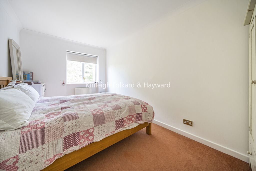 Property photo 3 of 8 d40d4Edb-6Ead-4d80-9