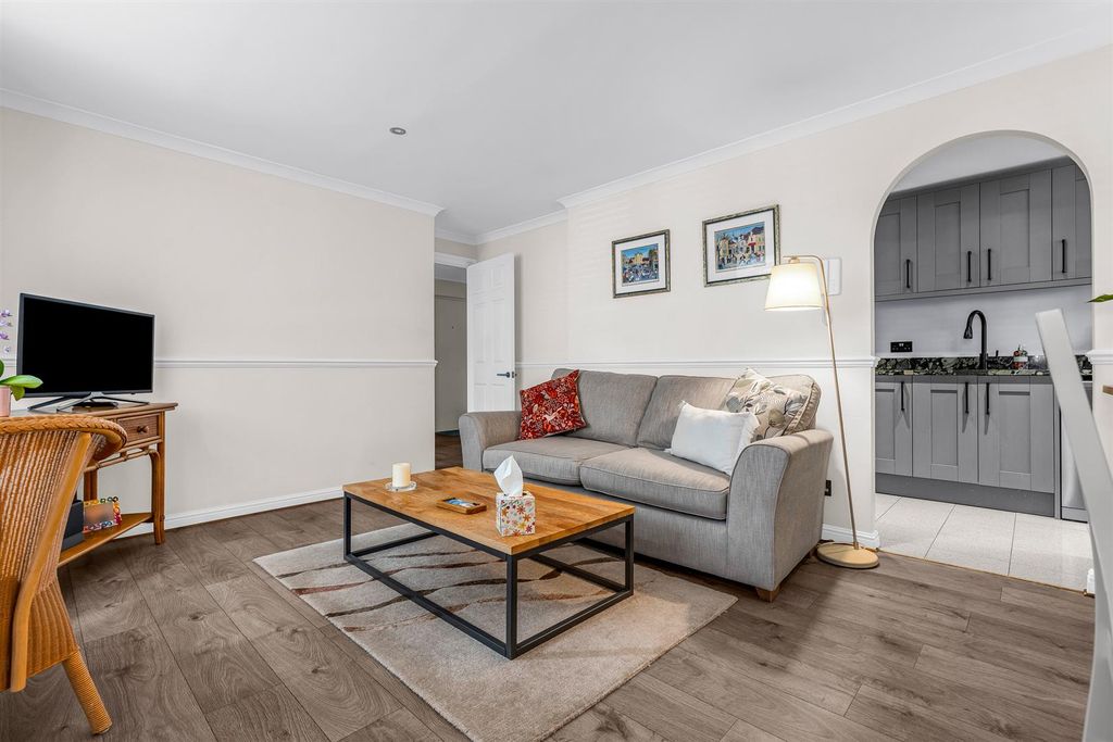 Property photo 2 of 14 Internal-9.Jpg