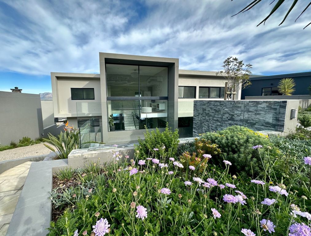 Property photo 1 of 37 1Pla1457995