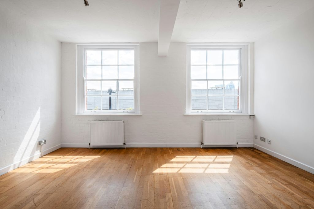 Property photo 2 of 14 Sclater St 93-95 F5 - Low Res 7.Jpg