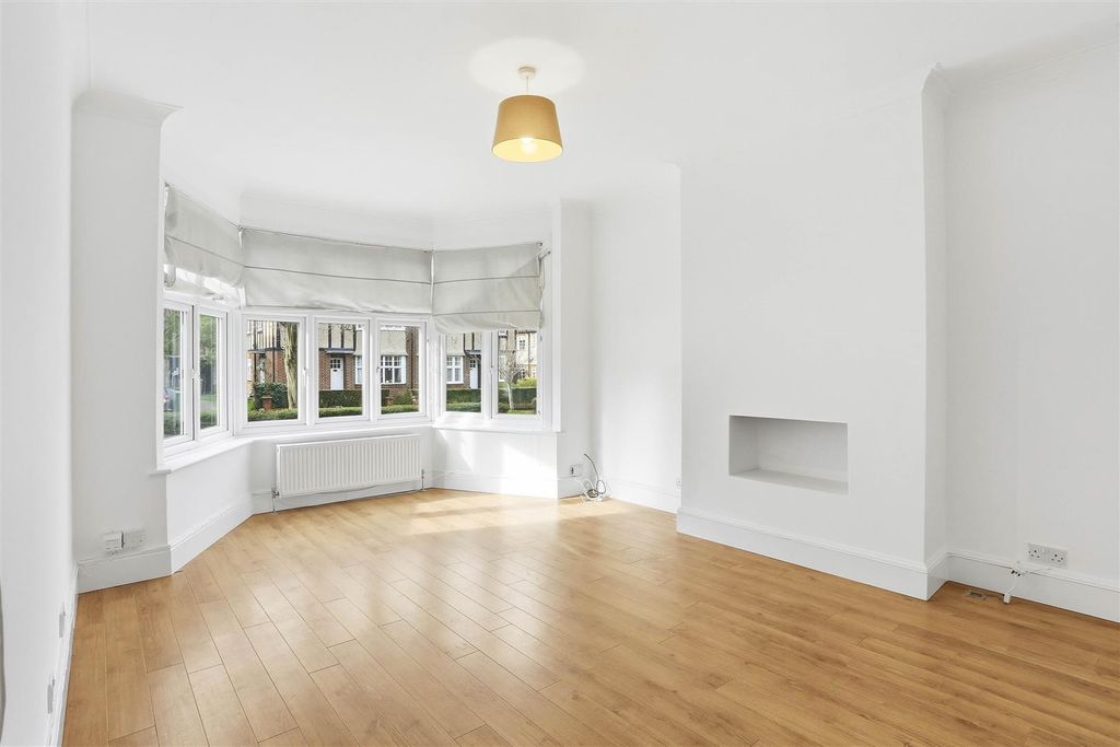 Property photo 2 of 11 1633525278 - 10.Jpg