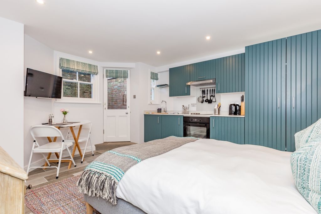 Property photo 1 of 7 121289