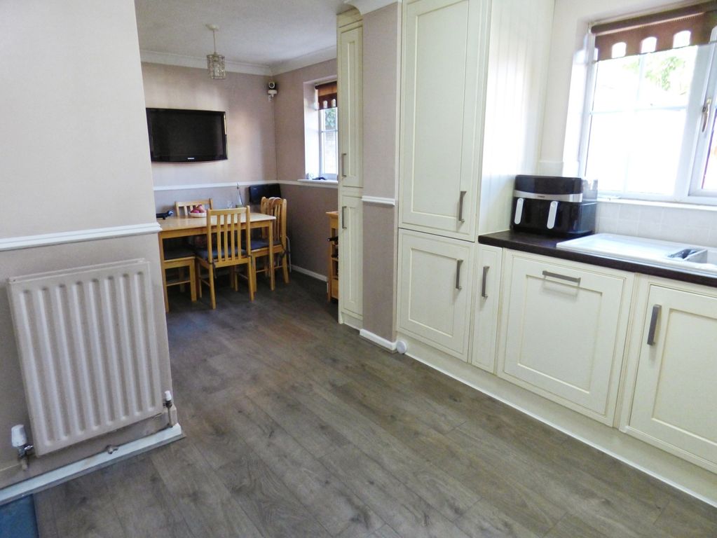 Property photo 3 of 20 Pbox-Img.Jpg