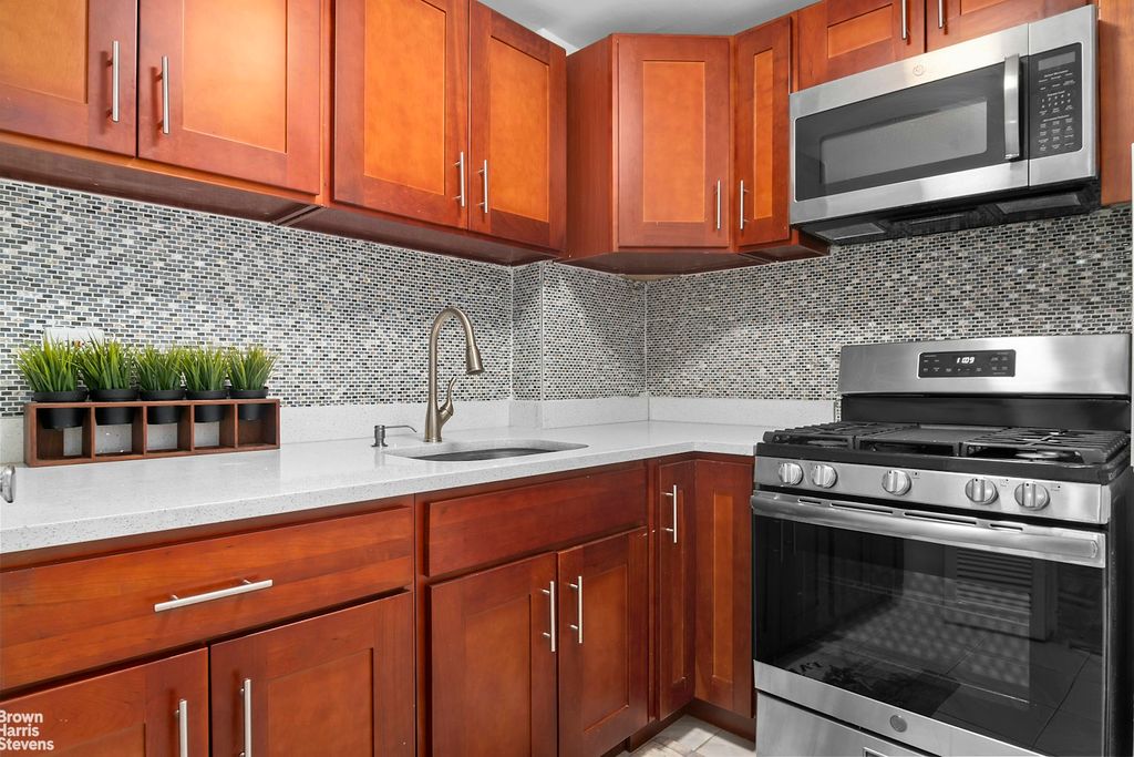 Property photo 3 of 12 <Alttext/>