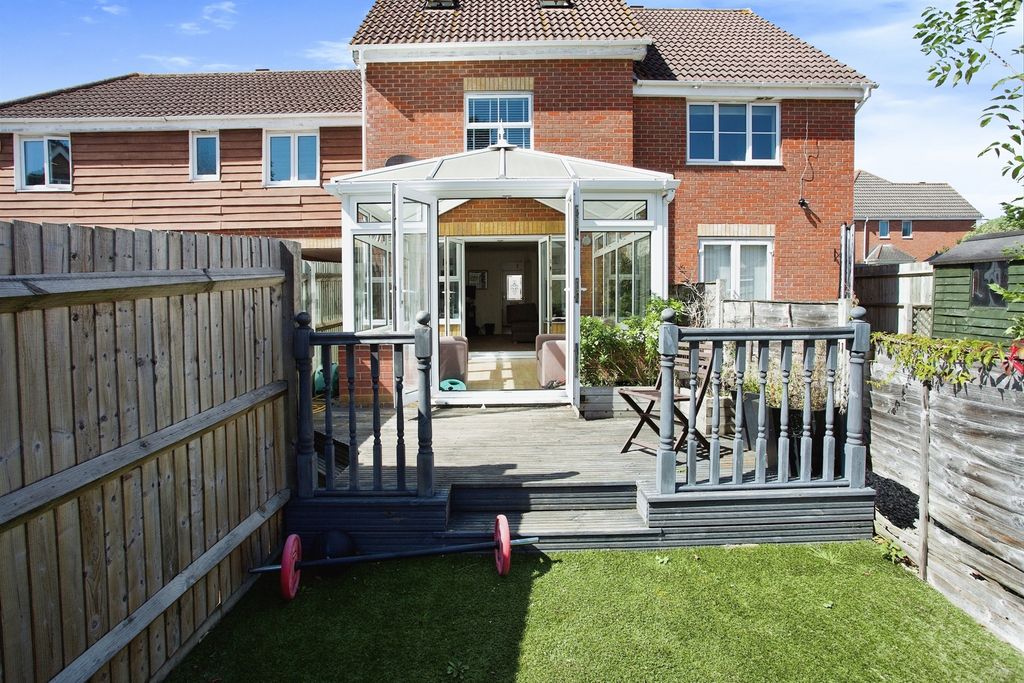 Property photo 2 of 14