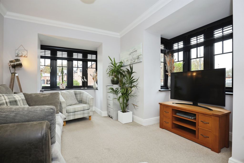 Property photo 3 of 34