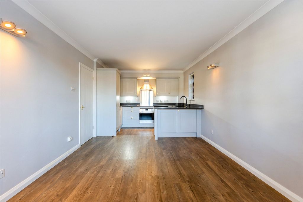 Property photo 3 of 12 Picture No. 19