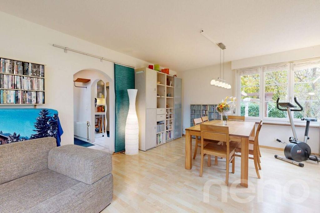 Property photo 3 of 12