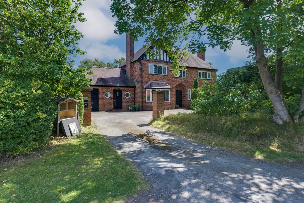 Property photo 1 of 40