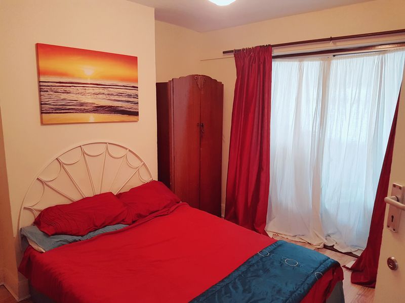 Property photo 3 of 7 Photo 6