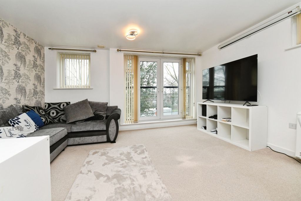 Property photo 2 of 16 Pbox-Img.Jpg