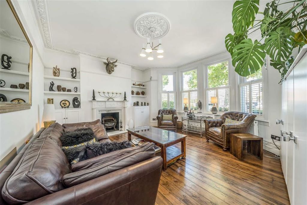 Property photo 2 of 14