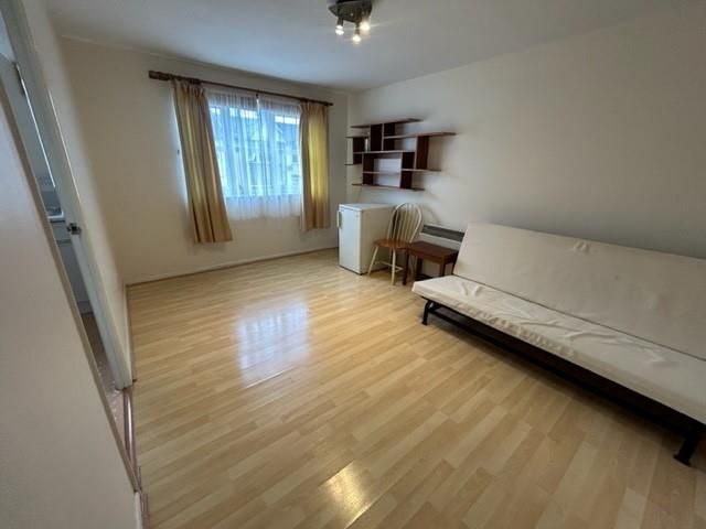 Property photo 2 of 8 5.Jpg