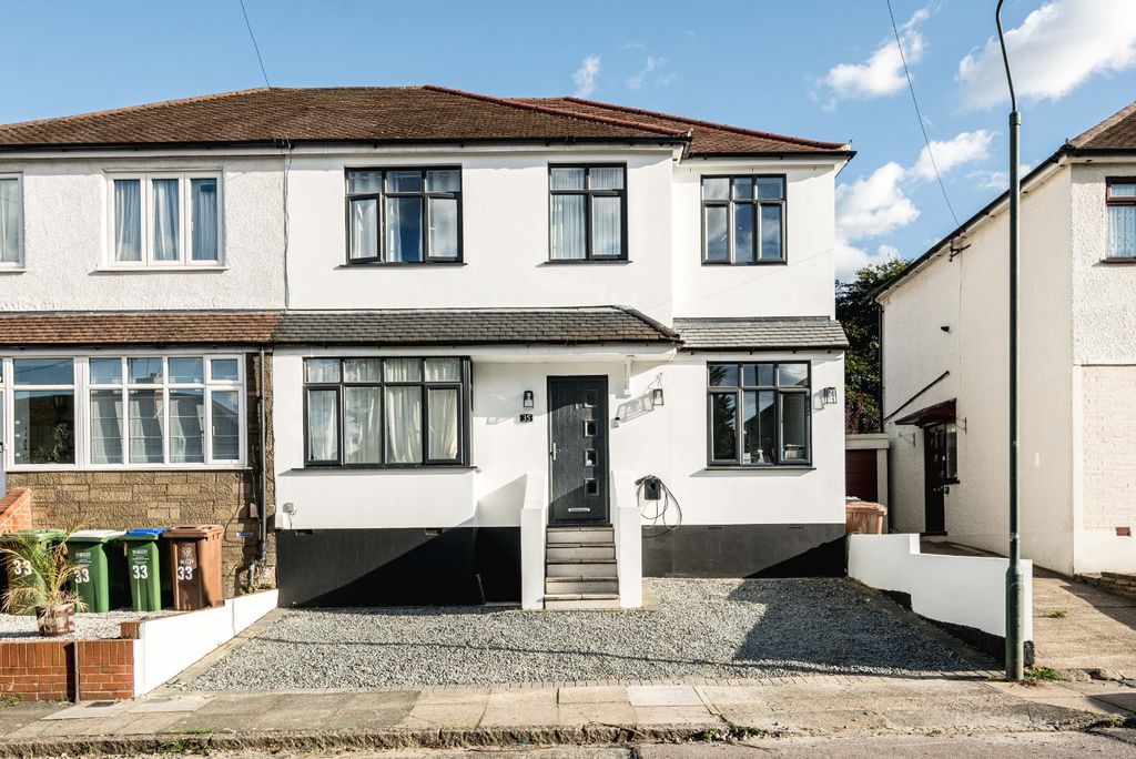 Property photo 1 of 30 4548900