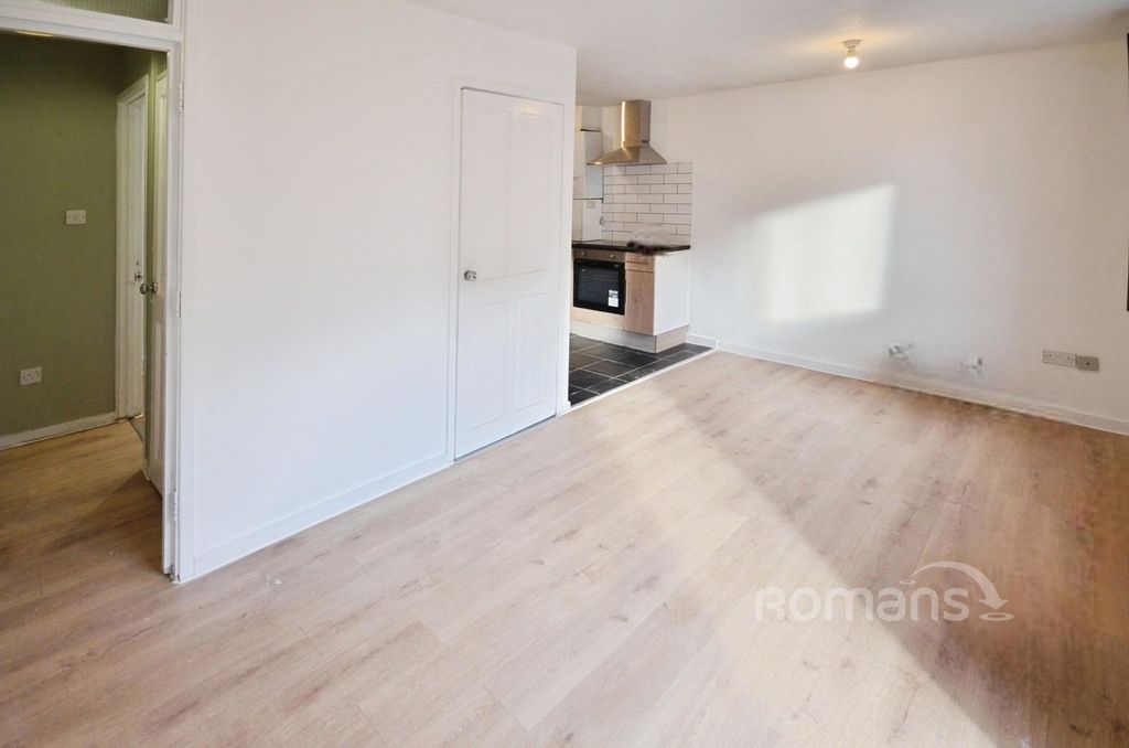 Property photo 3 of 7 Pbox-Img.Jpg