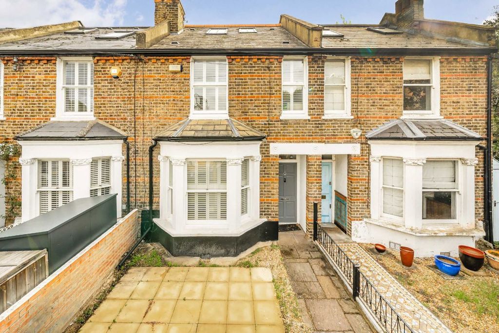 Property photo 1 of 7