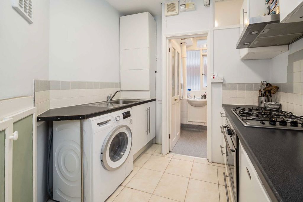 Property photo 2 of 5