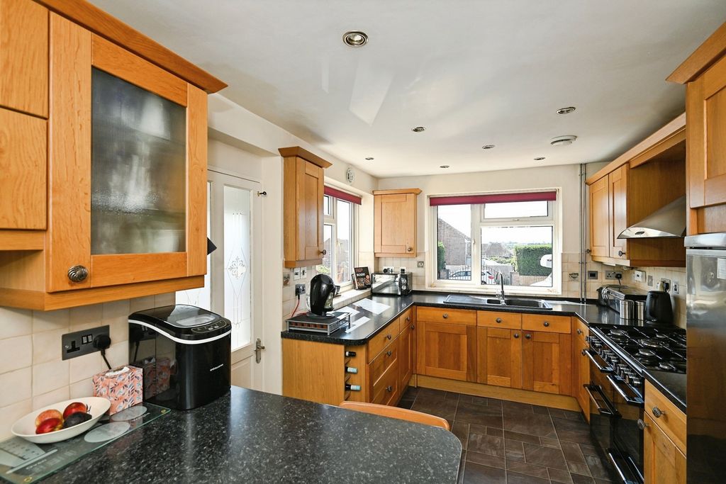 Property photo 3 of 23 Photo